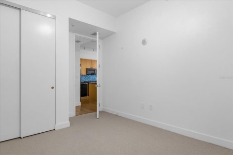 Condo in Orlando, Florida, 2 bedrooms  № 1675364 - photo 18