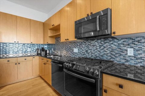 Condo in Orlando, Florida, 2 bedrooms  № 1675364 - photo 9