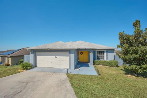 House in Dundee, Florida 4 bedrooms, 160.72 sq.m. № 1732708 - photo 1