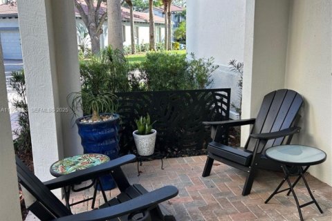 Купить кондоминиум в Палм-Бич-Гарденс, Флорида 2 спальни, 106.28м2, № 1988834 - фото 3