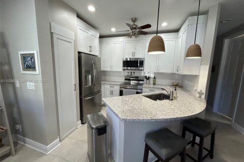 Купить кондоминиум в Палм-Бич-Гарденс, Флорида 2 спальни, 106.28м2, № 1988834 - фото 14