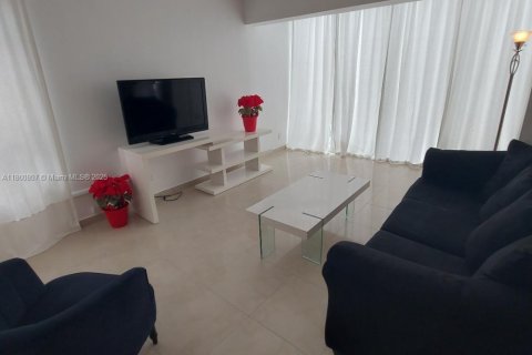 Condo in Miami Beach, Florida, 1 bedroom  № 1977309 - photo 20