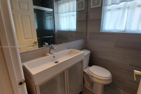 Condo in Miami Beach, Florida, 1 bedroom  № 1977309 - photo 6