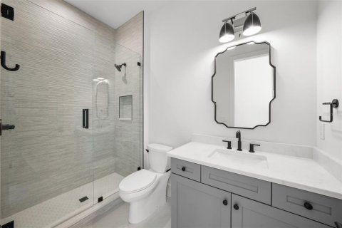 Casa en alquiler en Tampa, Florida, 5 dormitorios, 522.2 m2 № 1912805 - foto 25