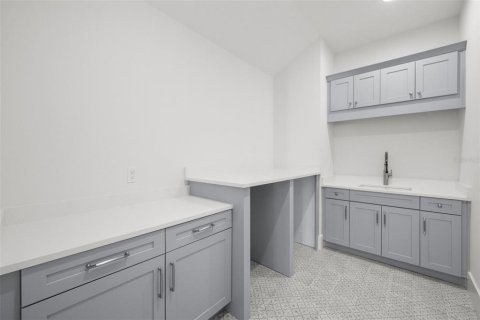 Casa en alquiler en Tampa, Florida, 5 dormitorios, 522.2 m2 № 1912805 - foto 20