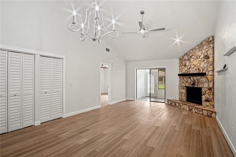 House in Daytona Beach, Florida 2 bedrooms, 118.82 sq.m. № 2167391 - photo 16