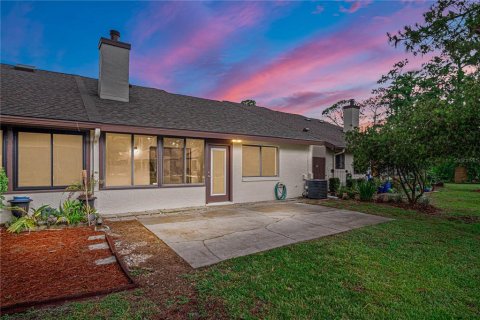 House in Daytona Beach, Florida 2 bedrooms, 118.82 sq.m. № 2167391 - photo 8