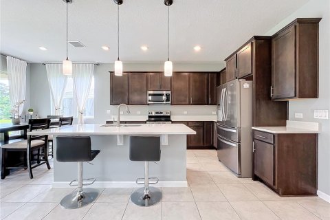 Casa en alquiler en Leesburg, Florida, 5 dormitorios, 259.29 m2 № 1904640 - foto 5