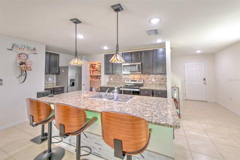 House in Riverview, Florida 4 bedrooms, 216.28 sq.m. № 2394023 - photo 11