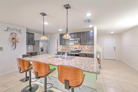 House in Riverview, Florida 4 bedrooms, 216.28 sq.m. № 2394023 - photo 10