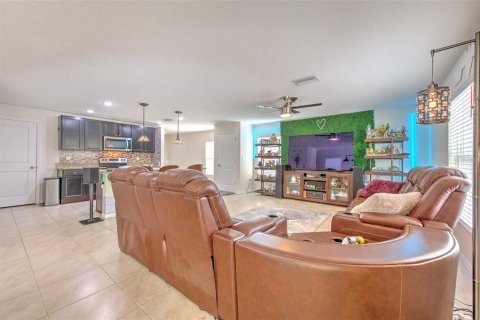 House in Riverview, Florida 4 bedrooms, 216.28 sq.m. № 2394023 - photo 21