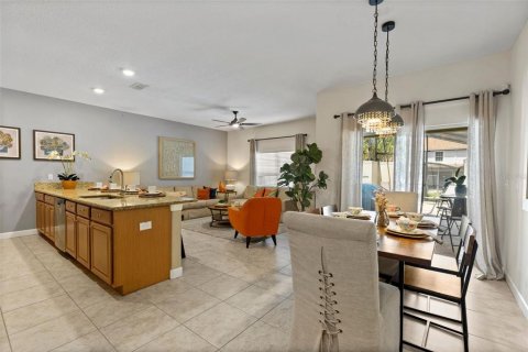 Adosado en venta en Kissimmee, Florida, 4 dormitorios, 177.81 m2 № 1785660 - foto 11