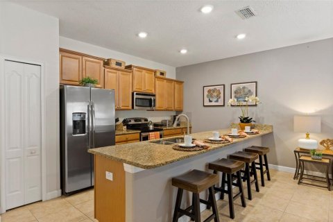 Adosado en venta en Kissimmee, Florida, 4 dormitorios, 177.81 m2 № 1785660 - foto 14