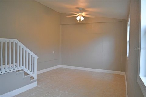 House in DeLand, Florida 4 bedrooms, 121.33 sq.m. № 1301302 - photo 13