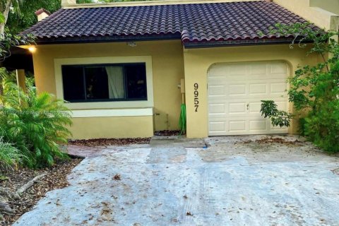 Condo in Doral, Florida, 3 bedrooms  № 1946206 - photo 1
