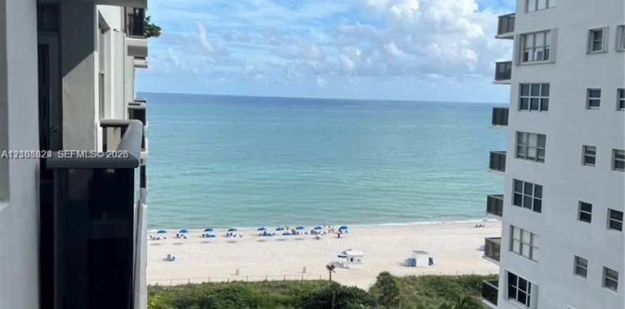 Condo à Miami Beach, Floride, 3 chambres  № 2431380