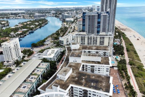 Copropriété à vendre à Miami Beach, Floride: 3 chambres, 143.07 m2 № 2431380 - photo 22