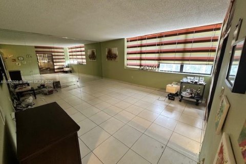 Купить кондоминиум в Авентура, Флорида 3 спальни, 123.56м2, № 1932639 - фото 6