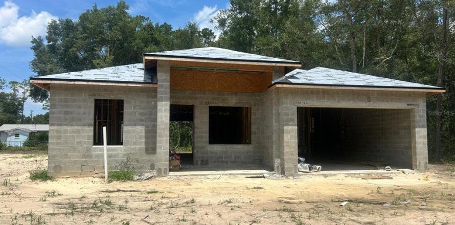House in Dunnellon, Florida 3 bedrooms, 154.68 sq.m. № 1906600