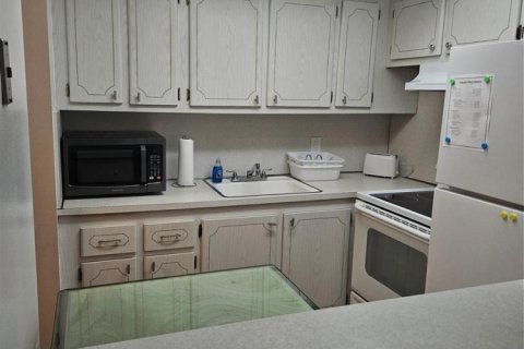 Condominio en venta en Deerfield Beach, Florida, 1 dormitorio, 65.03 m2 № 2146886 - foto 2