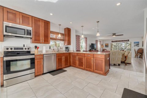 Condominio en venta en Sarasota, Florida, 2 dormitorios, 107.77 m2 № 2095486 - foto 3