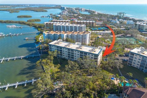 Condominio en Sarasota, Florida, 2 dormitorios  № 2095486