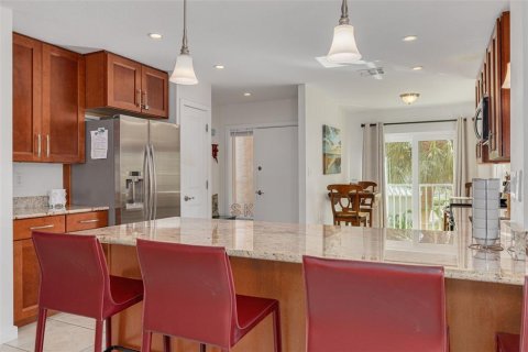 Condominio en venta en Sarasota, Florida, 2 dormitorios, 107.77 m2 № 2095486 - foto 4