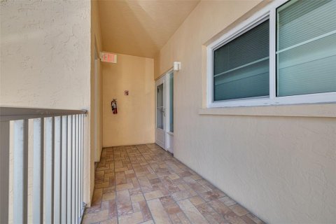 Condominio en venta en Sarasota, Florida, 2 dormitorios, 107.77 m2 № 2095486 - foto 23