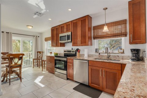 Condominio en venta en Sarasota, Florida, 2 dormitorios, 107.77 m2 № 2095486 - foto 8