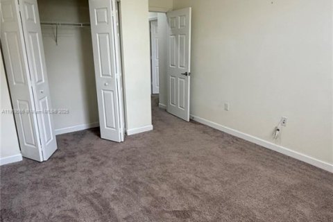 Touwnhouse à louer à Homestead, Floride: 3 chambres, 169.92 m2 № 1968870 - photo 15