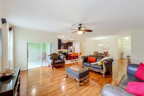 Adosado en venta en Orlando, Florida, 4 dormitorios, 229 m2 № 2350347 - foto 6