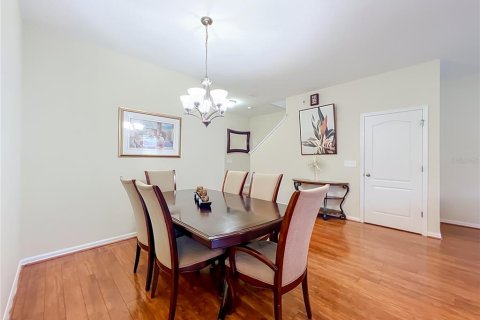 Adosado en venta en Orlando, Florida, 4 dormitorios, 229 m2 № 2350347 - foto 8