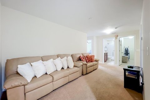 Adosado en venta en Orlando, Florida, 4 dormitorios, 229 m2 № 2350347 - foto 16