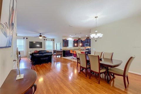 Adosado en venta en Orlando, Florida, 4 dormitorios, 229 m2 № 2350347 - foto 3