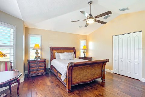 House in Summerfield, Florida 4 bedrooms, 325.53 sq.m. № 2431192 - photo 29