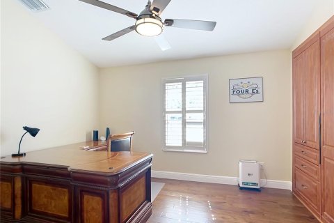 House in Summerfield, Florida 4 bedrooms, 325.53 sq.m. № 2431192 - photo 15