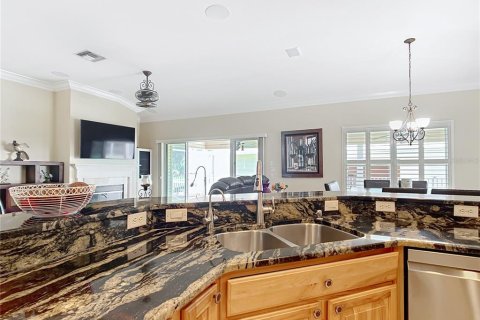 House in Summerfield, Florida 4 bedrooms, 325.53 sq.m. № 2431192 - photo 12
