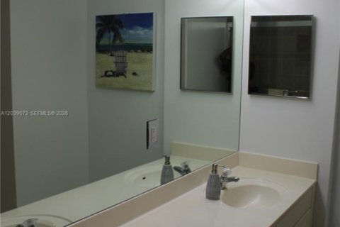 Copropriété à louer à Dania Beach, Floride: 2 chambres, 107.95 m2 № 2089556 - photo 19