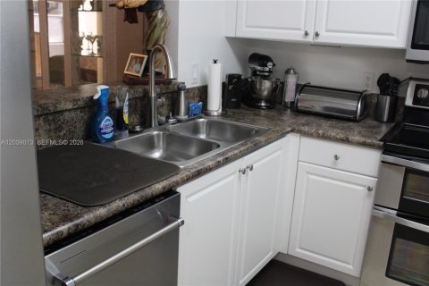 Copropriété à louer à Dania Beach, Floride: 2 chambres, 107.95 m2 № 2089556 - photo 9