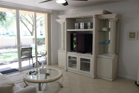 Copropriété à louer à Dania Beach, Floride: 2 chambres, 107.95 m2 № 2089556 - photo 6