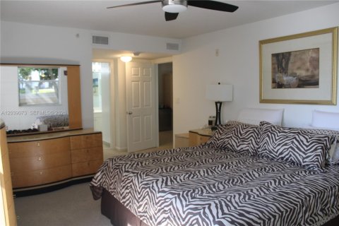 Copropriété à louer à Dania Beach, Floride: 2 chambres, 107.95 m2 № 2089556 - photo 16