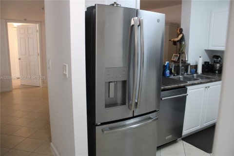 Copropriété à louer à Dania Beach, Floride: 2 chambres, 107.95 m2 № 2089556 - photo 12