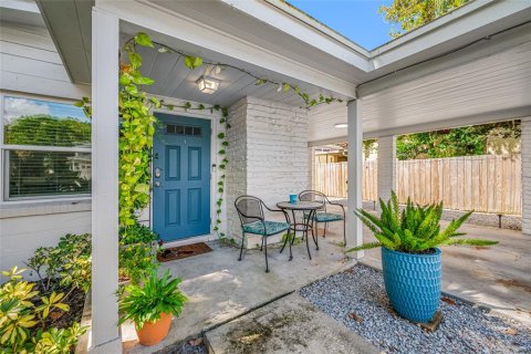 Villa ou maison à vendre à Tampa, Floride: 2 chambres, 73.11 m2 № 1918109 - photo 3