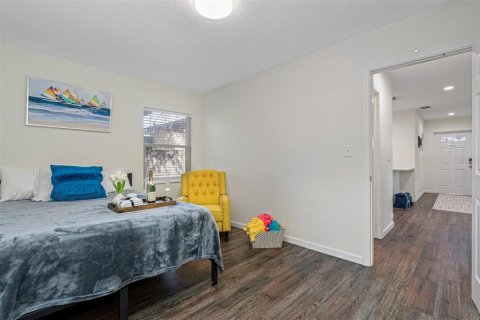 Villa ou maison à vendre à Tampa, Floride: 2 chambres, 73.11 m2 № 1918109 - photo 12