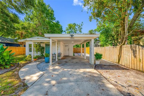 Villa ou maison à vendre à Tampa, Floride: 2 chambres, 73.11 m2 № 1918109 - photo 1