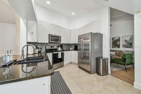 Villa ou maison à vendre à Palm Harbor, Floride: 3 chambres, 196.02 m2 № 2413874 - photo 9