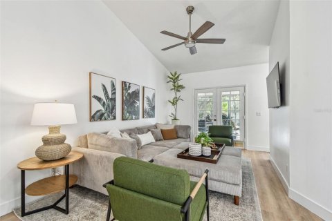 Villa ou maison à vendre à Palm Harbor, Floride: 3 chambres, 196.02 m2 № 2413874 - photo 7