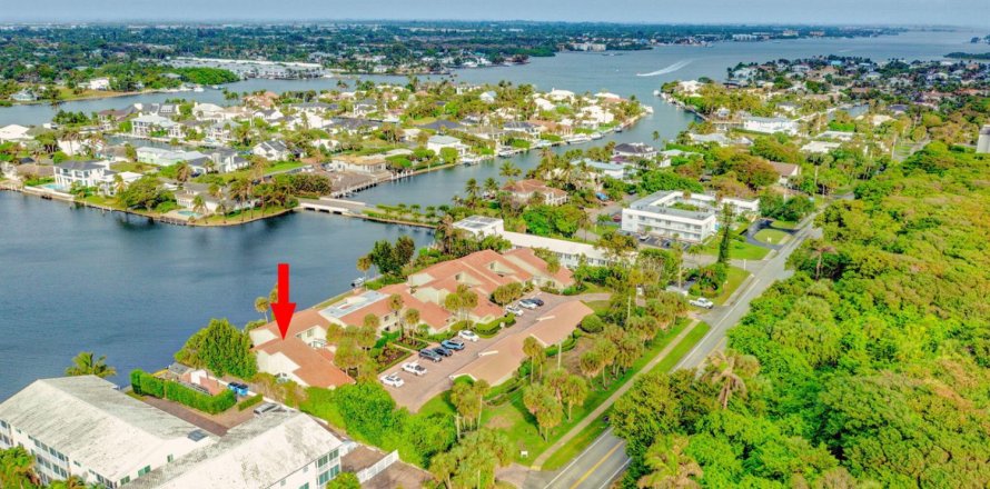 Touwnhouse à Ocean Ridge, Floride 3 chambres, 214.79 m2 № 2261697