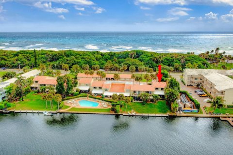 Touwnhouse à vendre à Ocean Ridge, Floride: 3 chambres, 214.79 m2 № 2261697 - photo 2