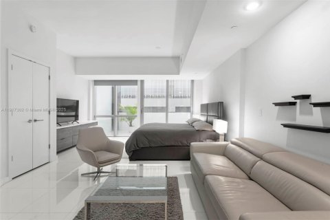 Снять в аренду кондоминиум в Майами, Флорида 57.6м2, № 2082574 - фото 6
